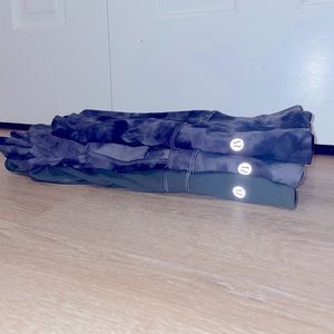 Lululemon leggings- 2 groove leggings 1 align leggings